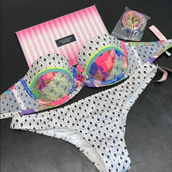 🔥🏖NEW VICTORIA SECRET SWIMSUIT SET - Picture 4 of 12